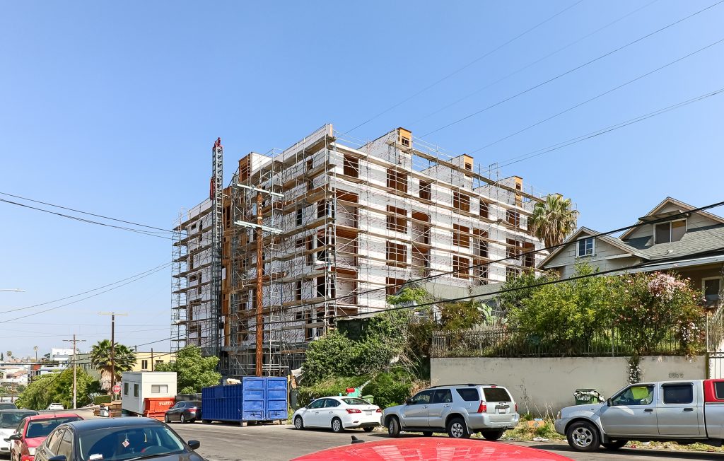 1315 West Colton Street Reaches Structural Height in Echo Park LA YIMBY