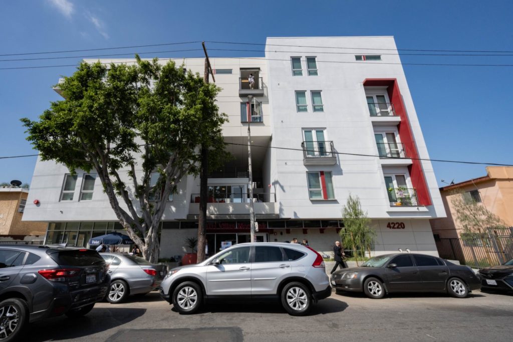 Supportive Housing Debuts At 4220 Montclair Avenue In Jefferson Park