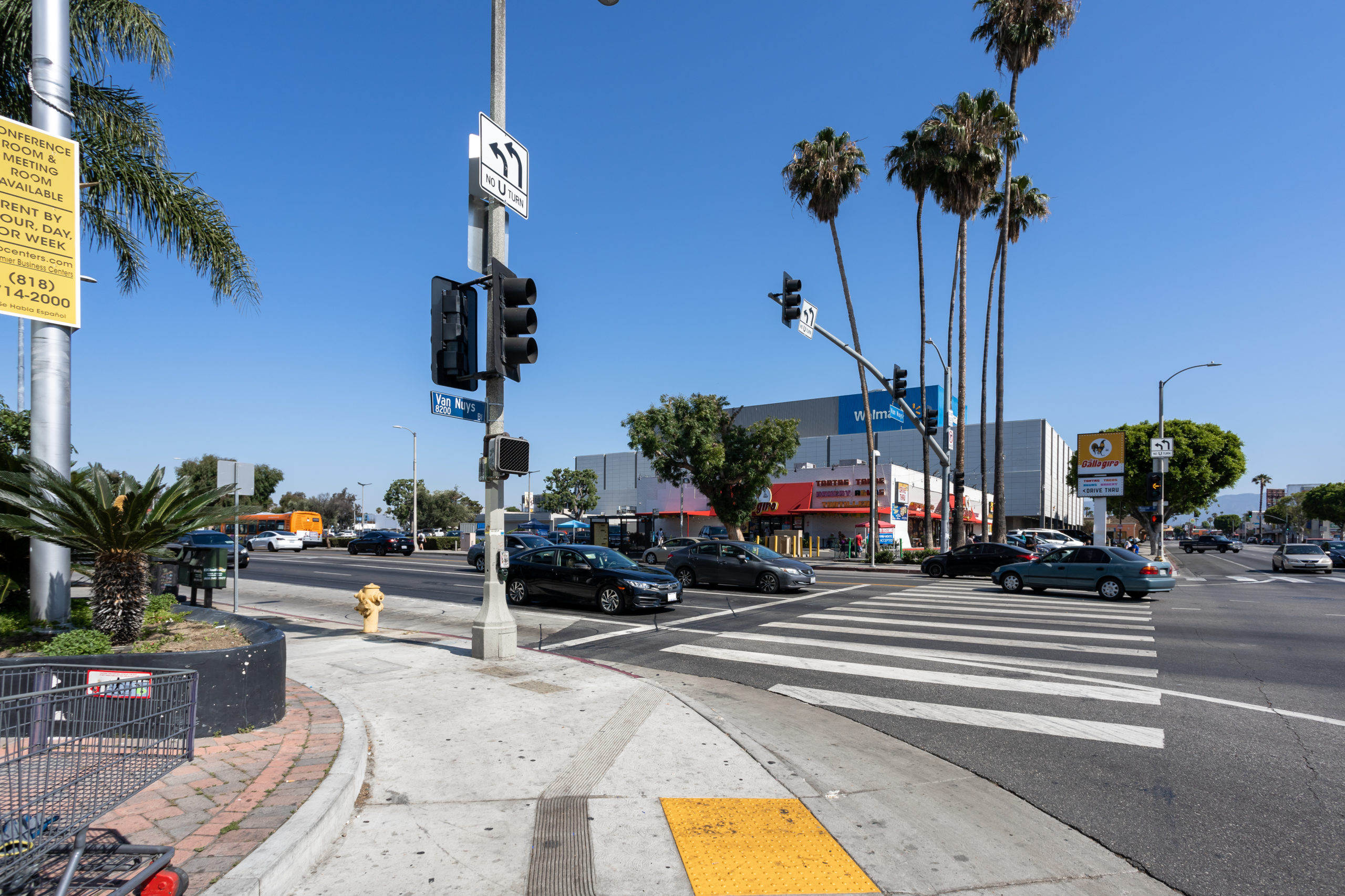 Rosco Boulevard and Van Nuys Boulevard. Photo by Stefany Hedman. 