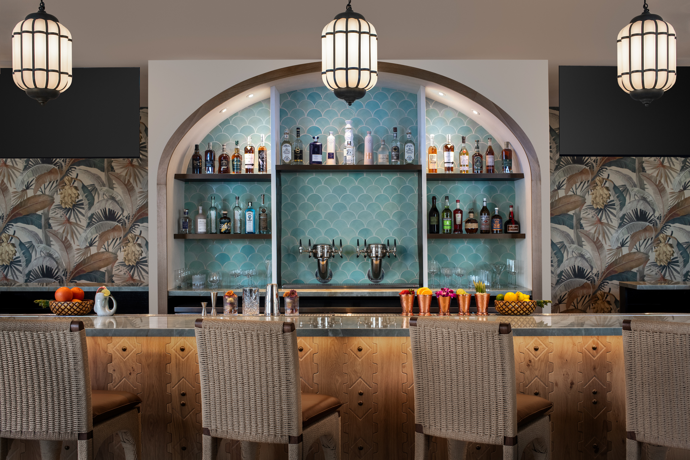 Ensemble Debuts La Bahia Hotel & Spa, the First Luxury Resort in Santa Cruz - Low Tide Bar Photo