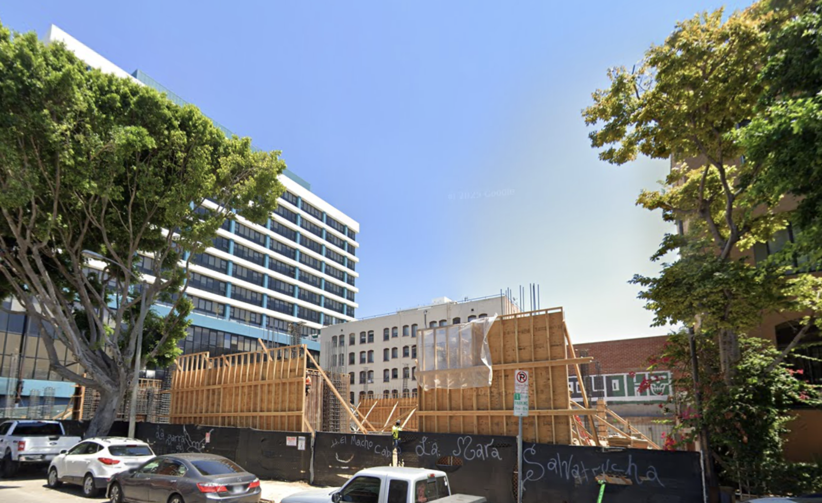 668 South Coronado Street Site