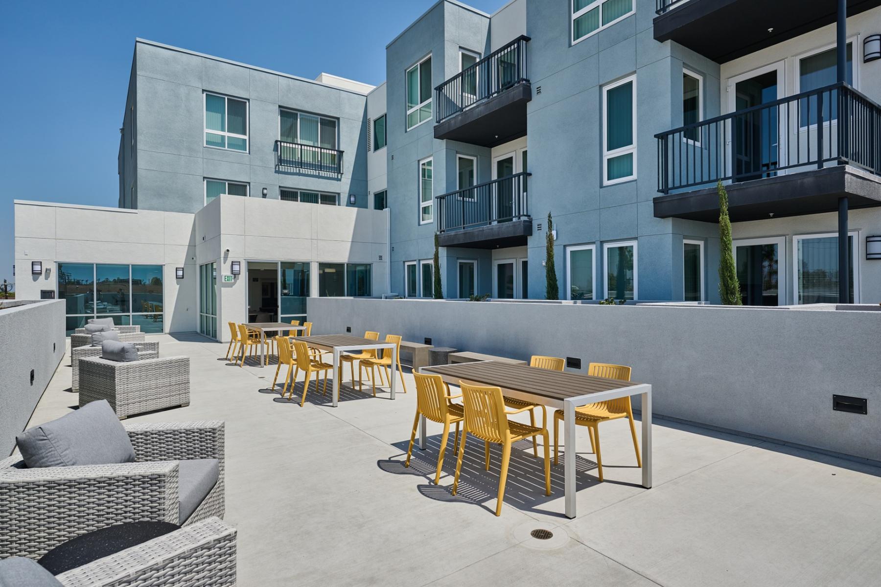 1613 Manchester Avenue Courtyard