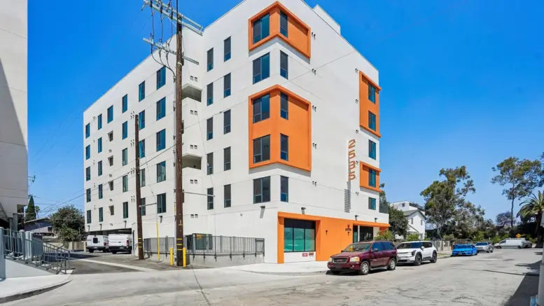 2535 Alsace Avenue